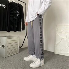 灰色