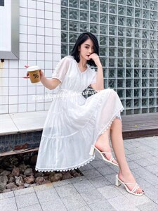 淑女气质收腰显瘦V领A字裙连衣裙图片