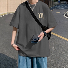 深灰色