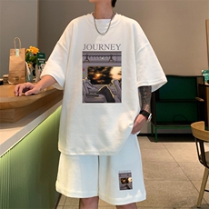 白色