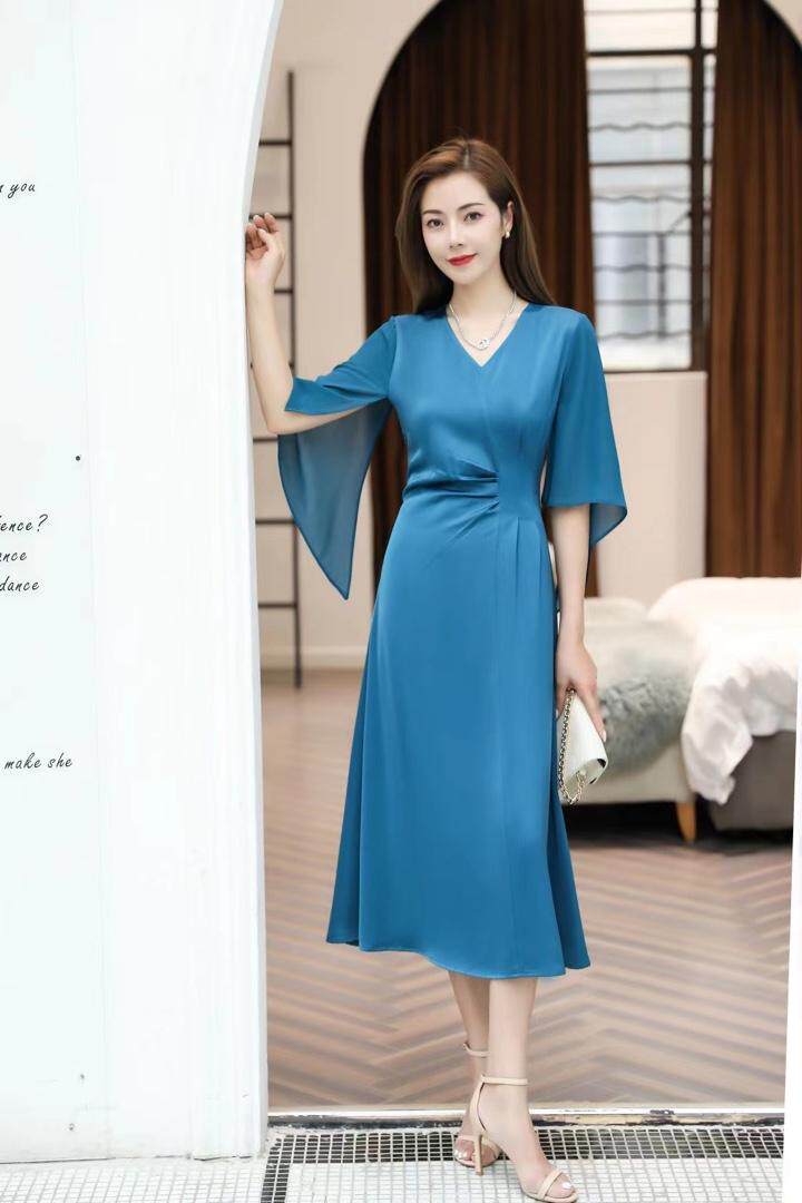 气质连衣裙，女装连衣裙，蓝芝衣秀