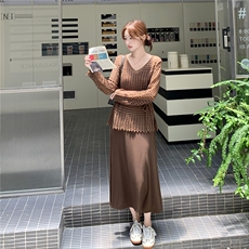 时尚套装女镂空针织衫吊带连衣裙春秋装搭配罩衫两件套装裙，女装连衣裙，2C166