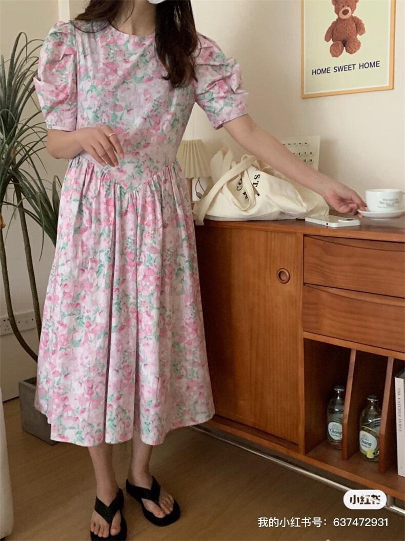 夏季韩系新款碎花连衣裙，女装连衣裙，三文鱼