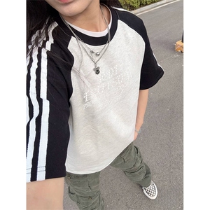 抖音得物品质二开240克宽松纯棉美式潮牌插肩三杠织带短袖T恤图片