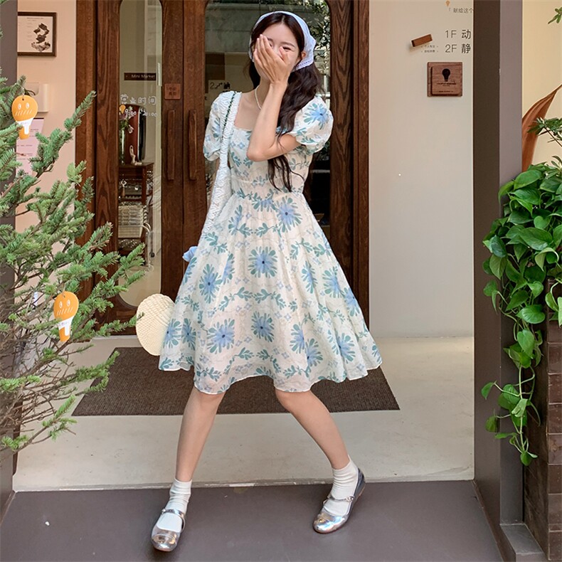 蓝色碎花泡泡袖连衣裙女夏季2024新款法式气质小个子减龄茶歇裙子,女装连衣裙,天使之佳话