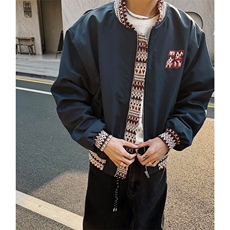 藏青色