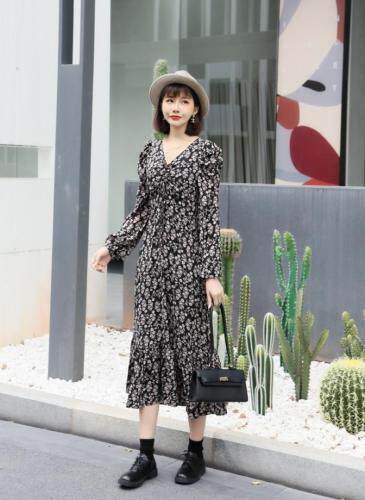 夏季新款连衣裙，女装连衣裙，蜜雪·薇琪