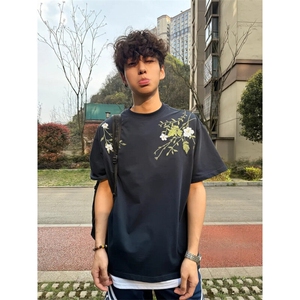 【有货】BK914CC-特P33 花卉花环刺绣文字短袖T恤男女图片