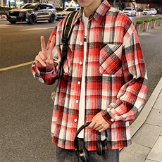 红色
