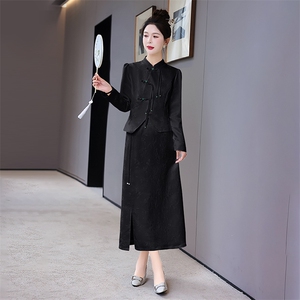 新中式国风改良旗袍套装女2024春秋新款高级感气质名媛盘扣两件套图片