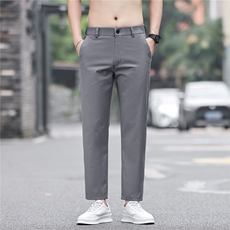 深灰色