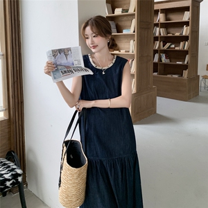 高级感宽松荷叶边鱼尾牛仔长裙女夏新款休闲显瘦气质背心裙连衣裙图片