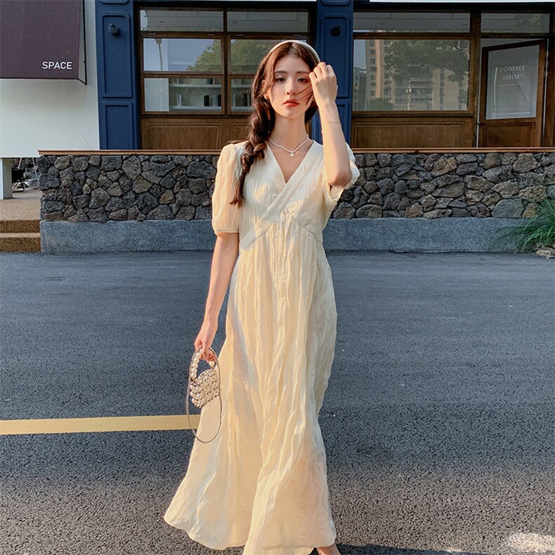 茶歇法式v领连衣裙女夏2025新款高级感超好看垂坠感温柔雪纺长裙图片
