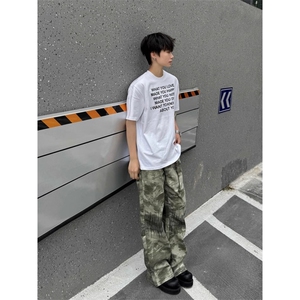 美式复古迷彩刺绣微喇牛仔裤男女街头小众设计感潮牌痞帅高街裤潮图片