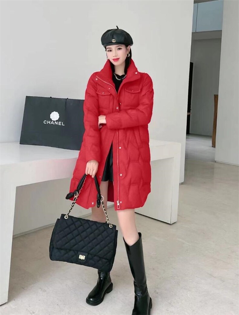 [现货]羽绒服，三色，四个尺码，女装羽绒服，依柏璐