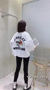 棒球服外套图片