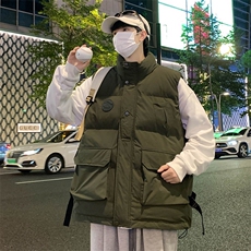 军绿色