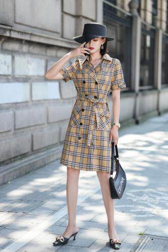显瘦格子连衣裙，女装连衣裙，维茜
