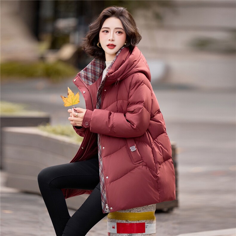 现货2025年冬季新款休闲中长款90绒羽绒服外套女保暖拼子拼接连帽,女装羽绒服,璐依舞