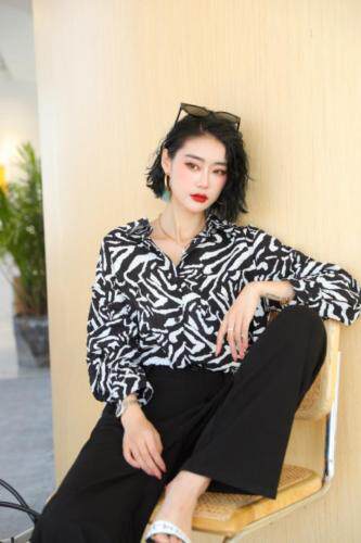 简约大气，女装，卓儿衣人