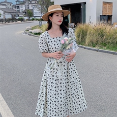 2023年夏季新款法式复古气质方领高腰宽松显瘦碎花连衣裙长裙子女，女装连衣裙，一九零