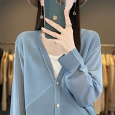 蓝色