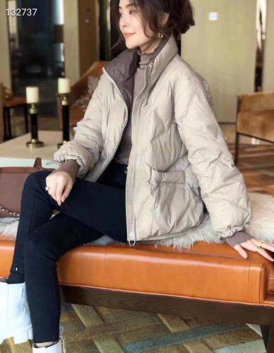 羽绒服，黑色，米色，白色，女装羽绒服，琦琦依轩