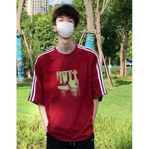 抖音得物高品质二开240克宽松纯棉美式潮牌三条杠织带短袖T恤图片