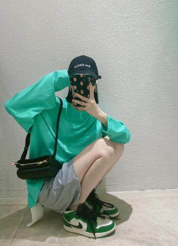 金翕服饰图片