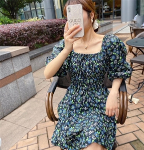 2021新款小碎花连衣裙图片