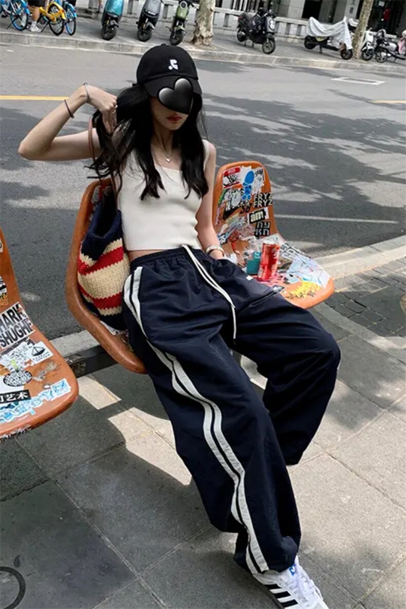 2025年夏季宽松侧边条纹运动裤,女装休闲裤,唐诺