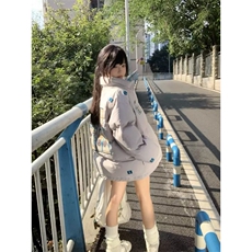灰色