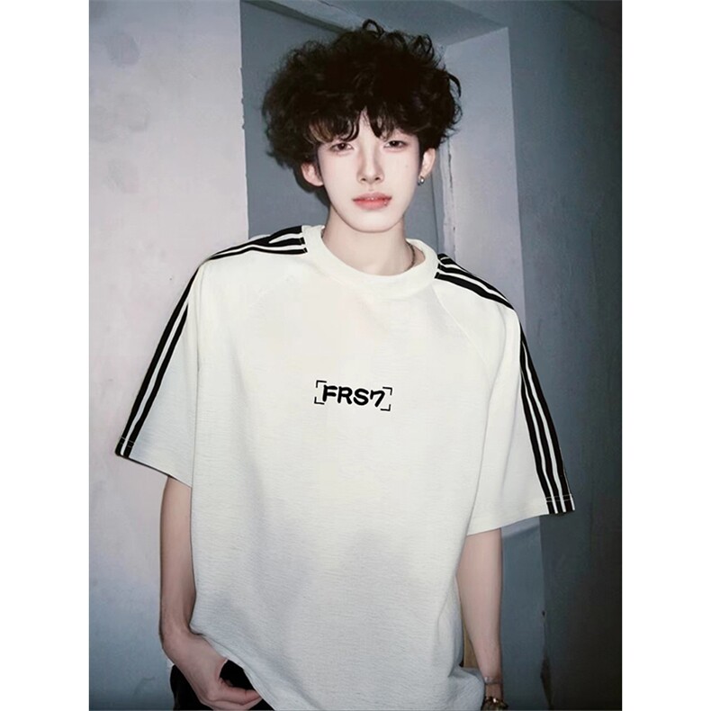 抖音得物品质二开240克宽松纯棉美式潮牌印花三条杠中性风短袖T恤，男装T恤，电商A486-1