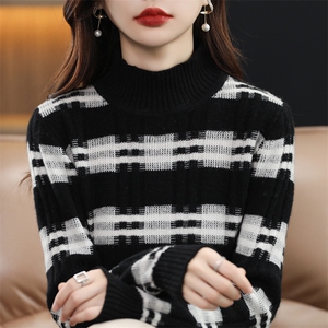 雾感朦胧美绒拼色圆领针织衫女套头毛衣宽松条纹毛衣图片
