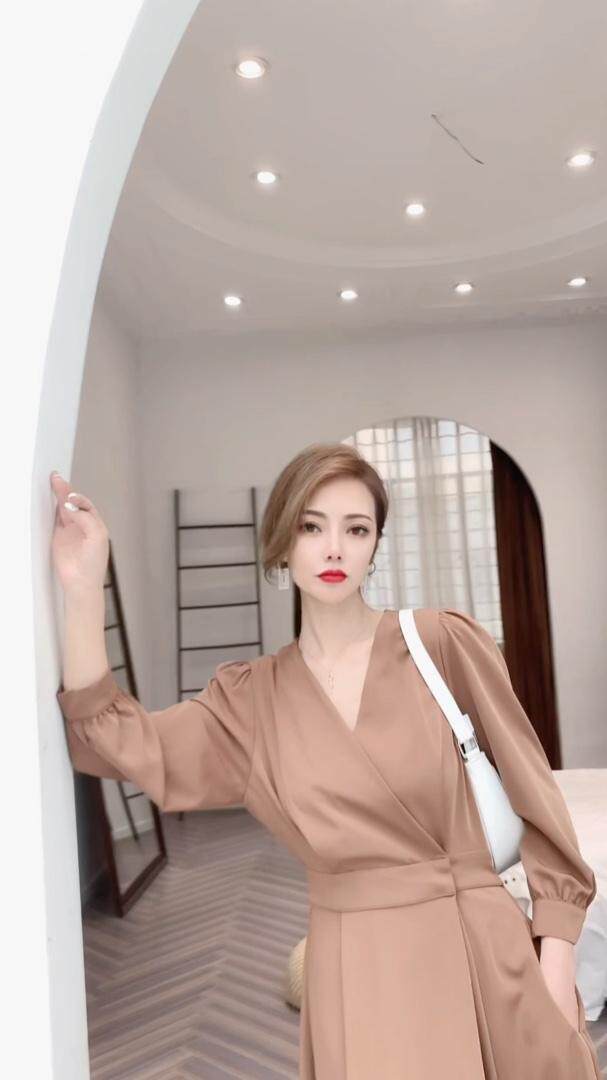 秋冬连衣裙，女装连衣裙，EE