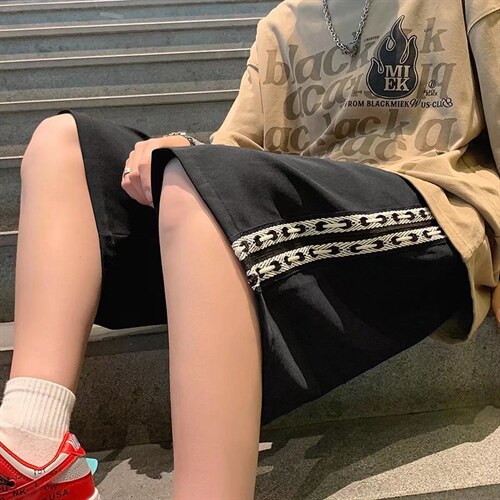 灰色