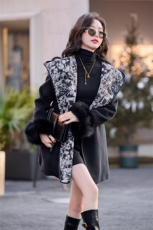 羽绒服女中长款2024冬新款超好看独特漂亮小香风黑色收腰毛呢外套，女装羽绒服，雅静靓衣