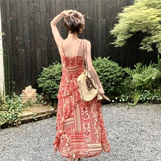 法式不规则度假风复古连衣裙女2025夏季新款设计感时尚显瘦吊带裙，女装连衣裙，2C167