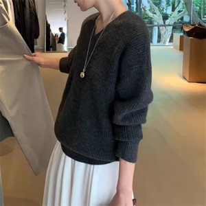 女士秋冬元宝针落肩V领羊毛衫羊毛图片