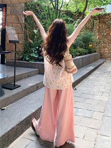 夏日少女风套装2026新款韩式碎花木耳边背心宽松阔腿裤两件套裤图片