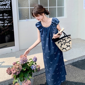 法式复古蝴蝶结印花连衣裙女2024夏季新款韩版露背小心机牛仔长裙图片