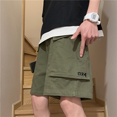 军绿色