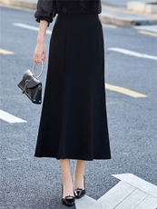 BAO现货2026春秋新款时尚简约百搭高腰显瘦通勤气质中长款半身裙，女装半身裙，卡杰菲