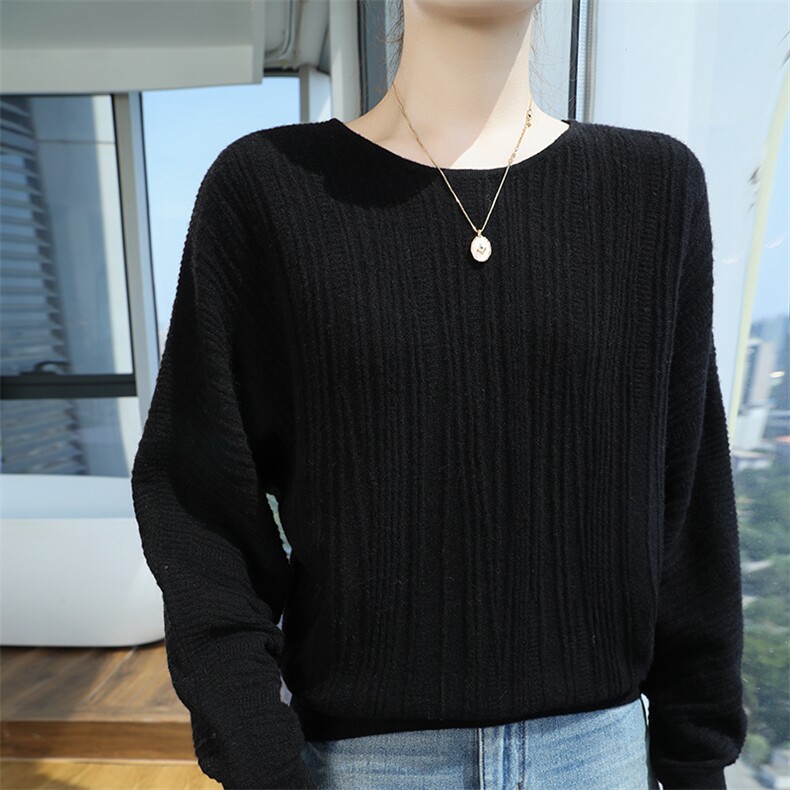 2025年冬季女圆领纯色长袖针织毛衣保暖宽松打底上衣，女装羊毛衫，君贝羊绒