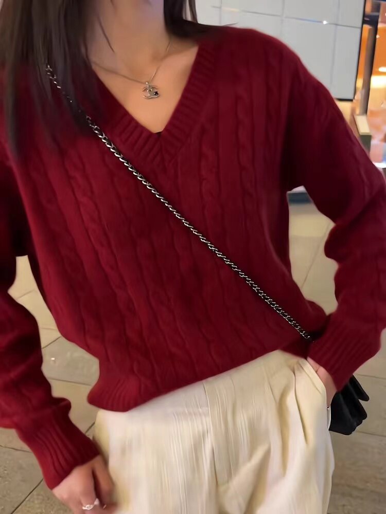时尚百搭宽松V领羊毛衫女款秋冬新款红色针织衫图片