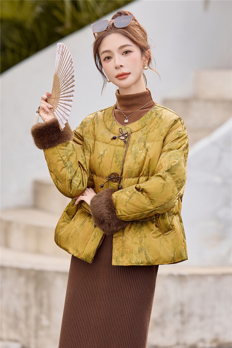 现货2025冬装新款风羽绒服时尚气质女人味新中式提花外套古风,女装羽绒服,唯婧