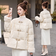 新中式羽绒服女冬季2025新款高级感气质减龄百搭毛绒拼接外套，女装羽绒服，丽影随形