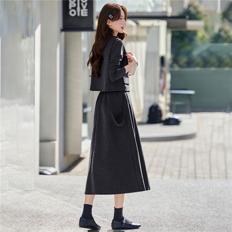 轻奢优雅风红色马甲套装裙女2026春季新款高级感通勤半身裙三件套,女装套装/套裙,意芙