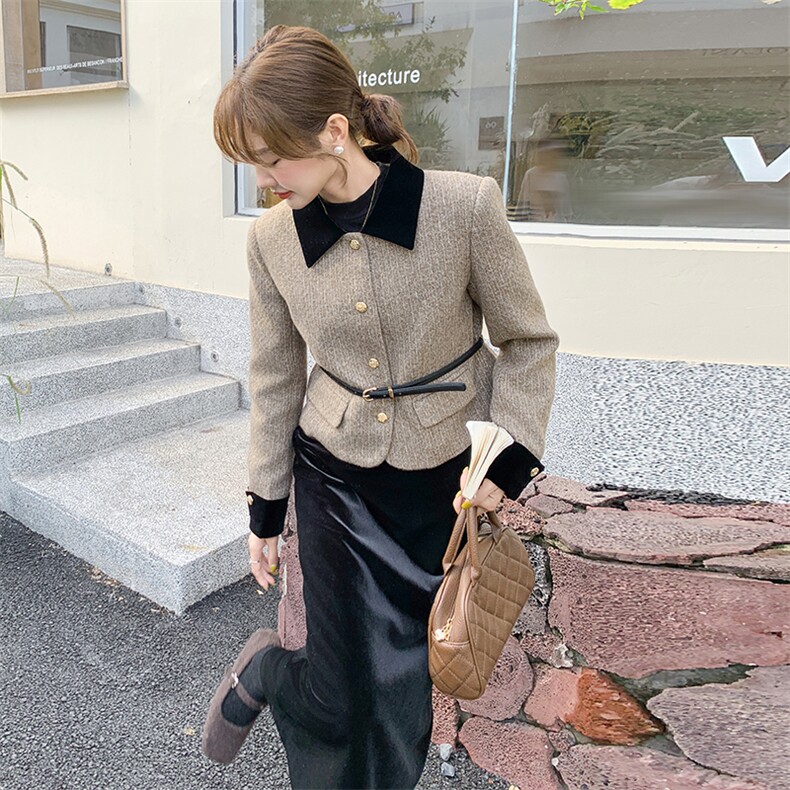 高级感羽绒小香风套装女2025年冬季新款撞色短外套丝绒半身裙直筒图片