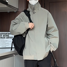 灰绿色